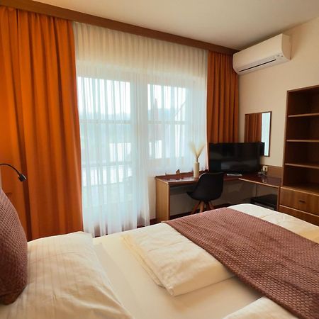 לויפרסדורף ביי פורסטנפלד Vitalhotel Krainz מראה חיצוני תמונה