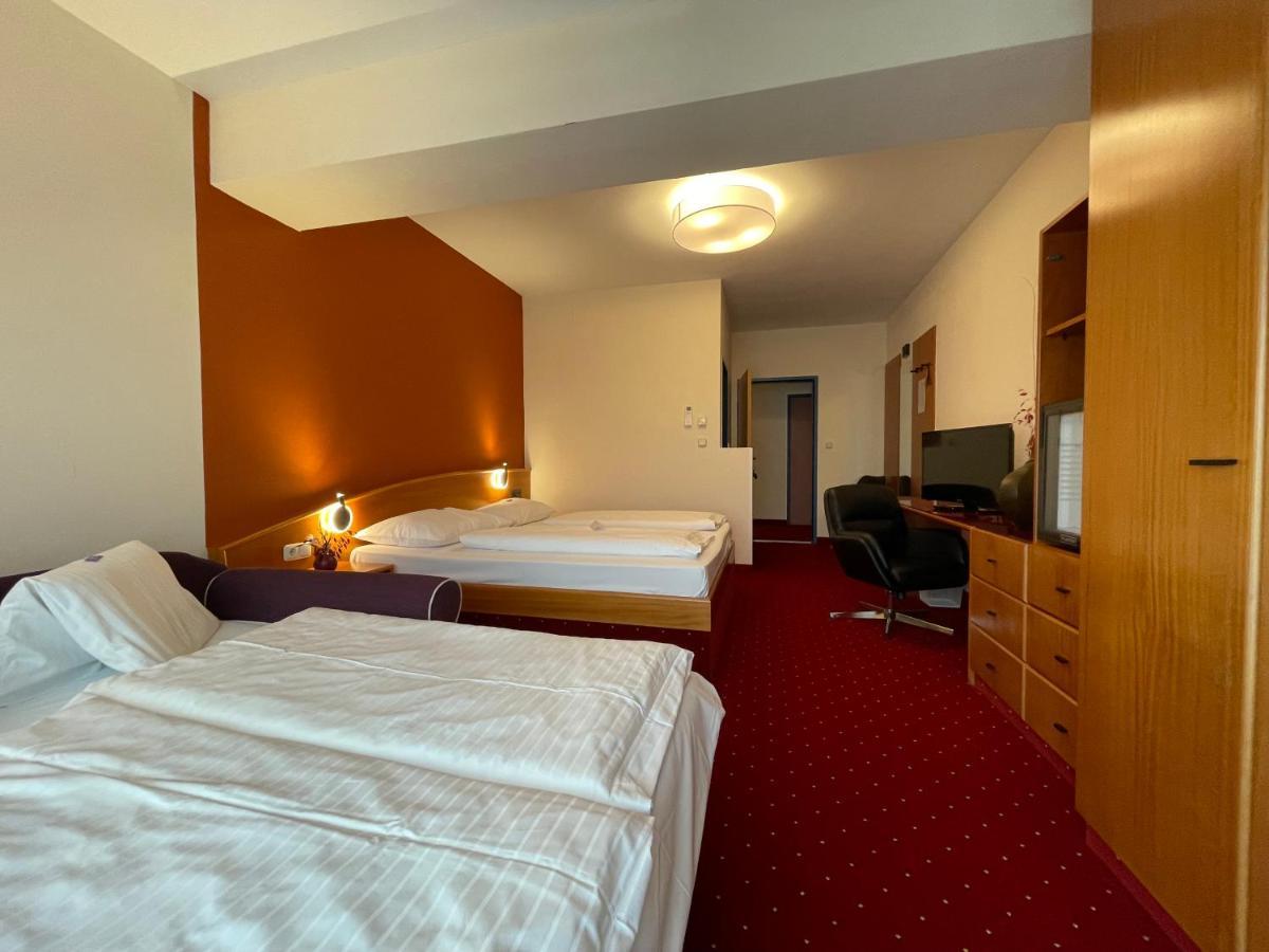 לויפרסדורף ביי פורסטנפלד Vitalhotel Krainz מראה חיצוני תמונה