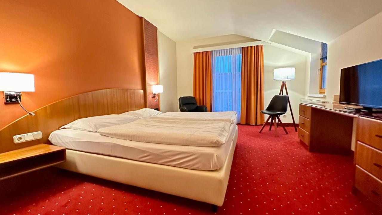 לויפרסדורף ביי פורסטנפלד Vitalhotel Krainz מראה חיצוני תמונה