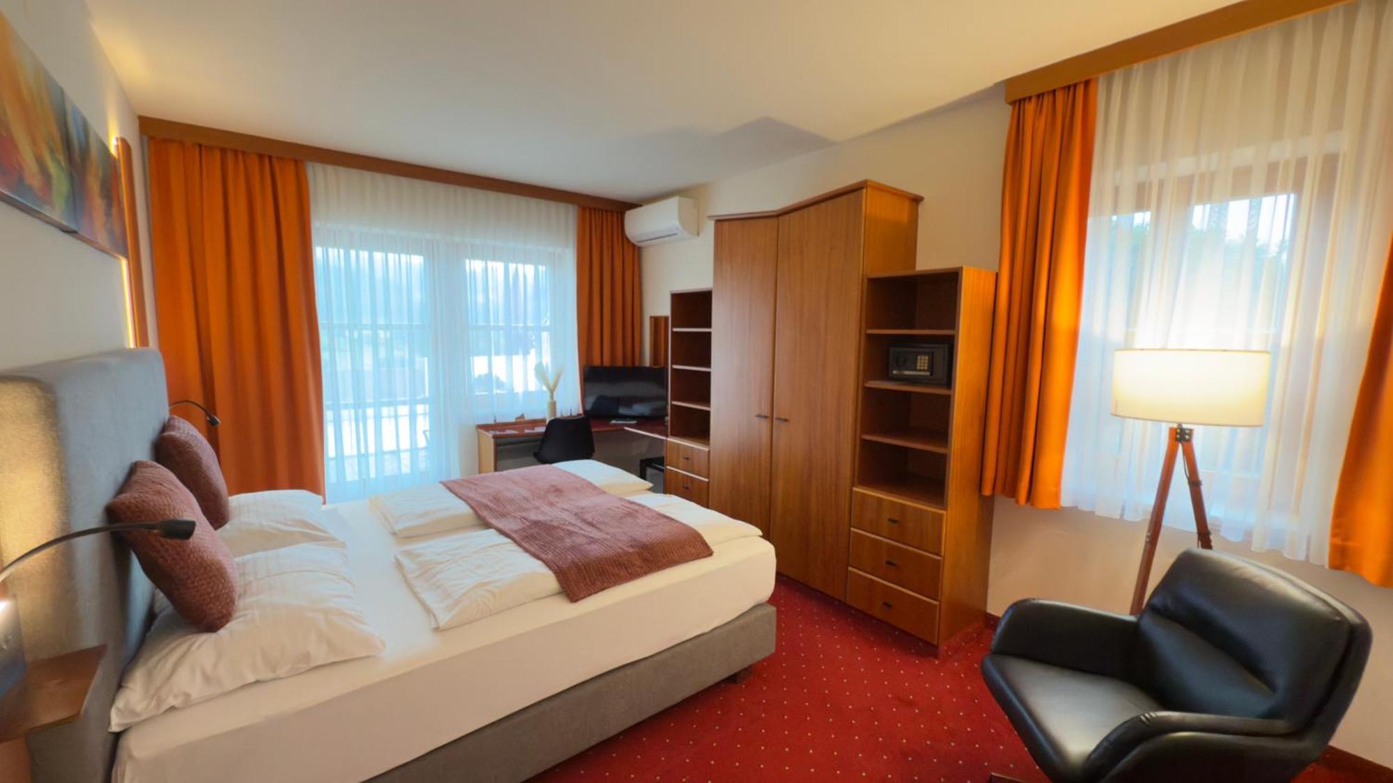 לויפרסדורף ביי פורסטנפלד Vitalhotel Krainz מראה חיצוני תמונה