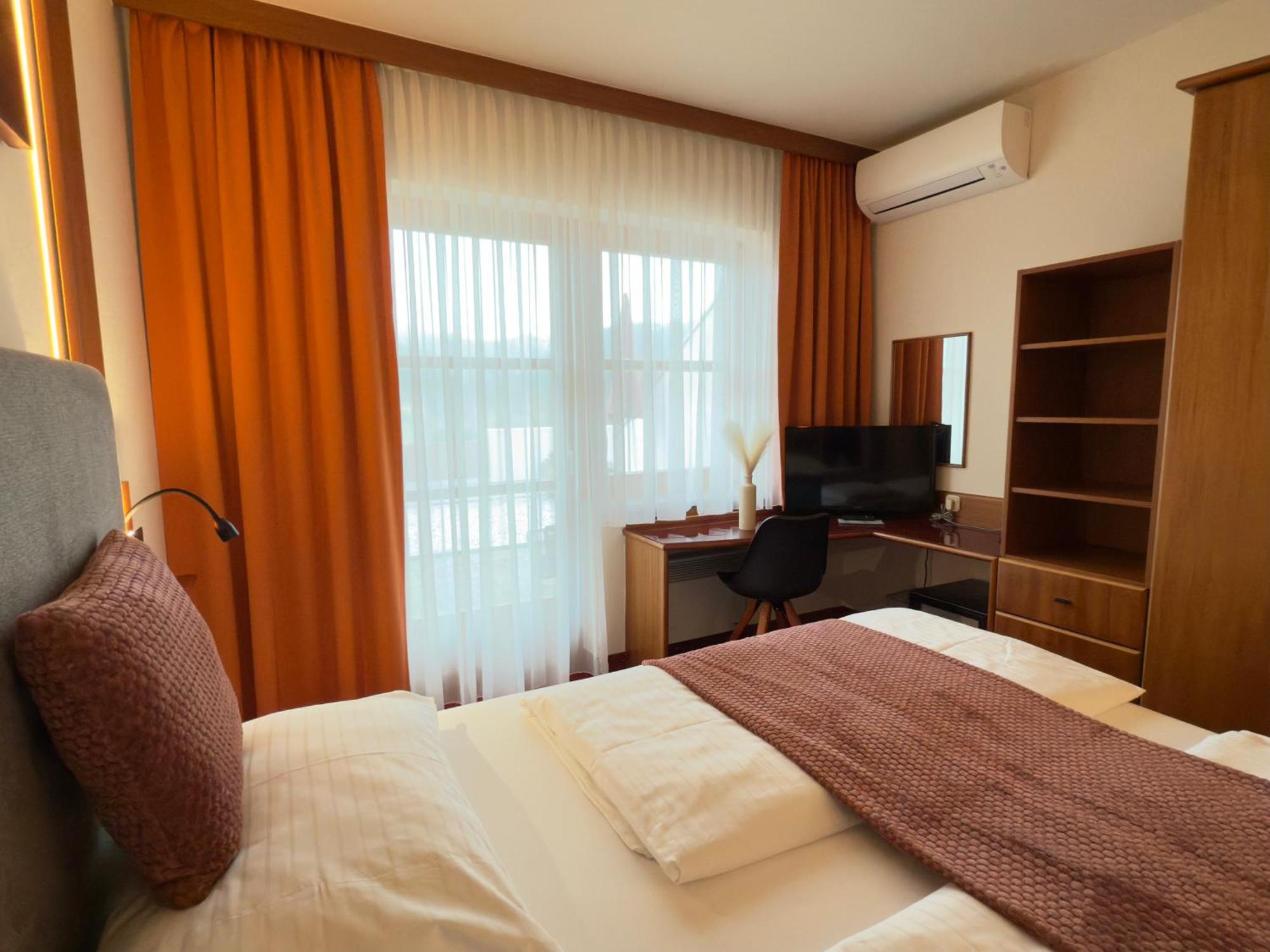 לויפרסדורף ביי פורסטנפלד Vitalhotel Krainz מראה חיצוני תמונה