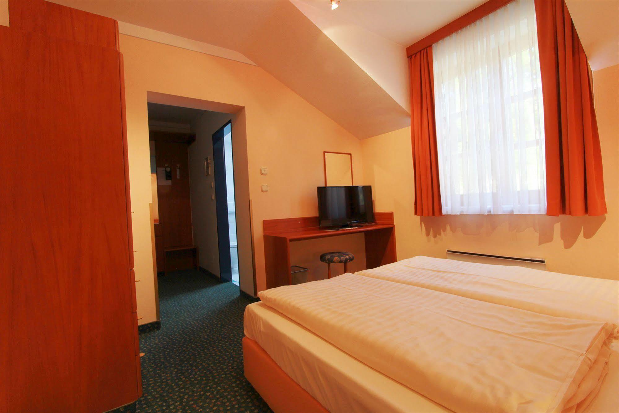 לויפרסדורף ביי פורסטנפלד Vitalhotel Krainz מראה חיצוני תמונה